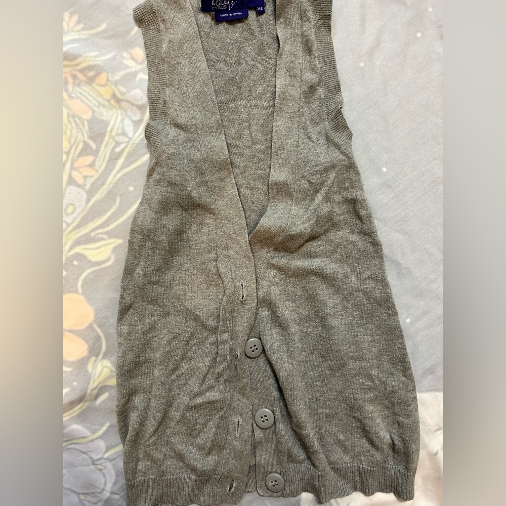 Grey Sleeveless Cardigan